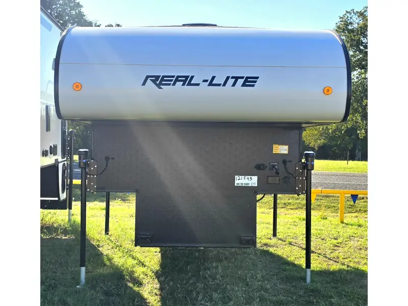 2027 Forest River Palomino Real Lite HS-1800