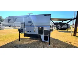 2027 Forest River Palomino Real Lite HS-1806