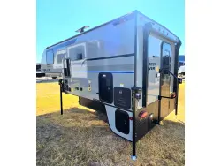 2027 Forest River Palomino Real Lite HS-1806