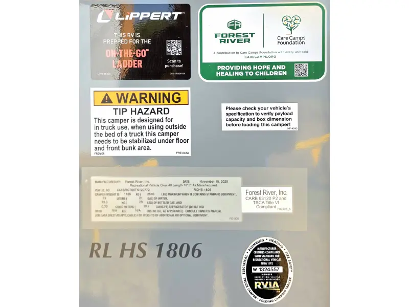 2027 Forest River Palomino Real Lite HS-1806