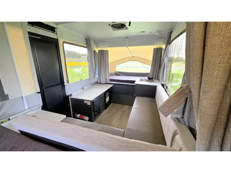 2027 Forest River Rockwood FREEDOM 1640FT