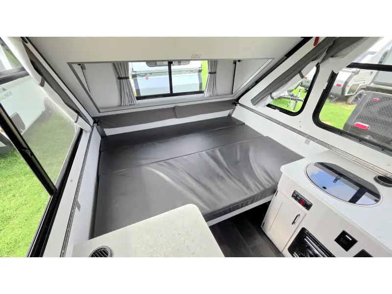 2027 Aliner Aliner CLASSIC - REAR SOFA