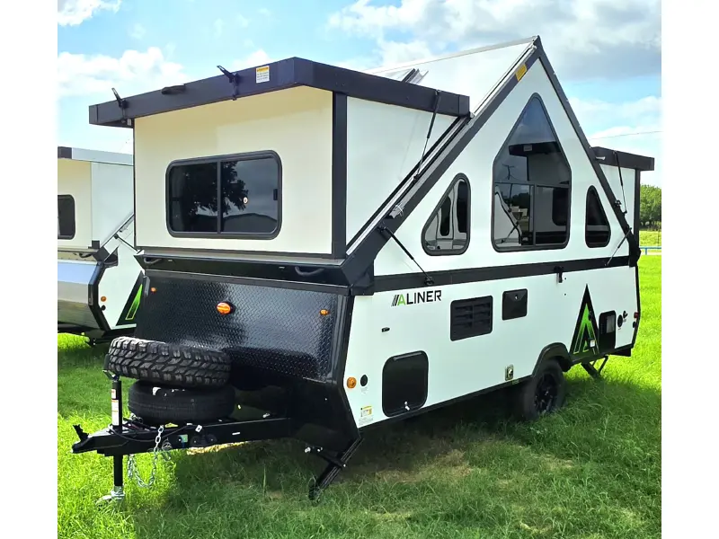 2027 Aliner Aliner EXPEDITION - REAR SOFA