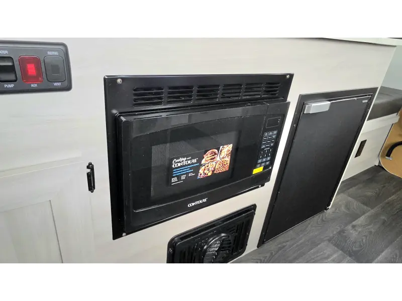 2027 Aliner Aliner EXPEDITION - REAR SOFA