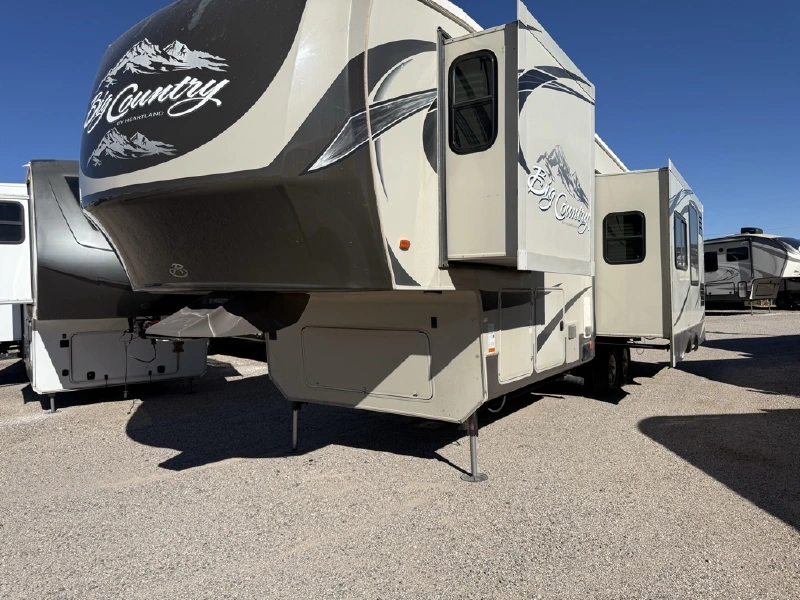 2014 HEARTLAND BIG COUNTRY 2950RKS