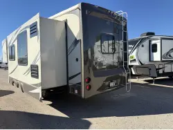 2014 HEARTLAND BIG COUNTRY 2950RKS