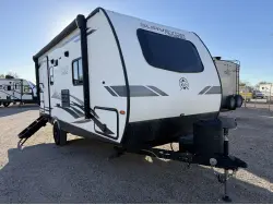 2022 FOREST RIVER SURVEYOR LEGEND 19RBLE
