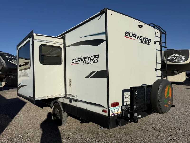 2022 FOREST RIVER SURVEYOR LEGEND 19RBLE