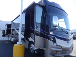 2018 FLEETWOOD DISCOVERY LXE 40X