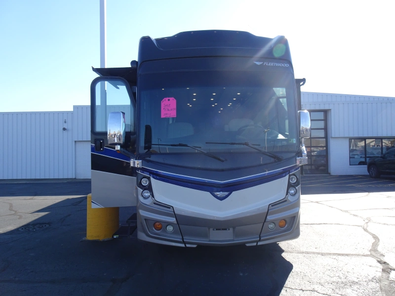 2018 FLEETWOOD DISCOVERY LXE 40X