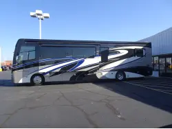 2018 FLEETWOOD DISCOVERY LXE 40X