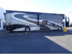 2018 FLEETWOOD DISCOVERY LXE 40X
