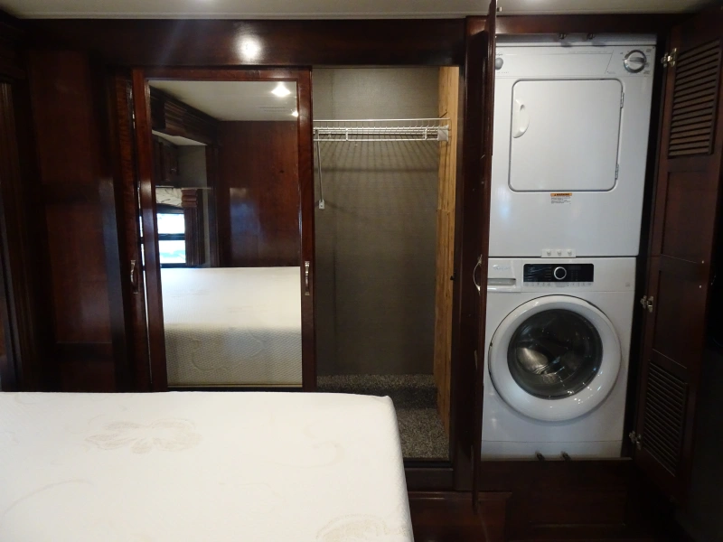 2018 FLEETWOOD DISCOVERY LXE 40X