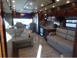 2018 FLEETWOOD DISCOVERY LXE 40X