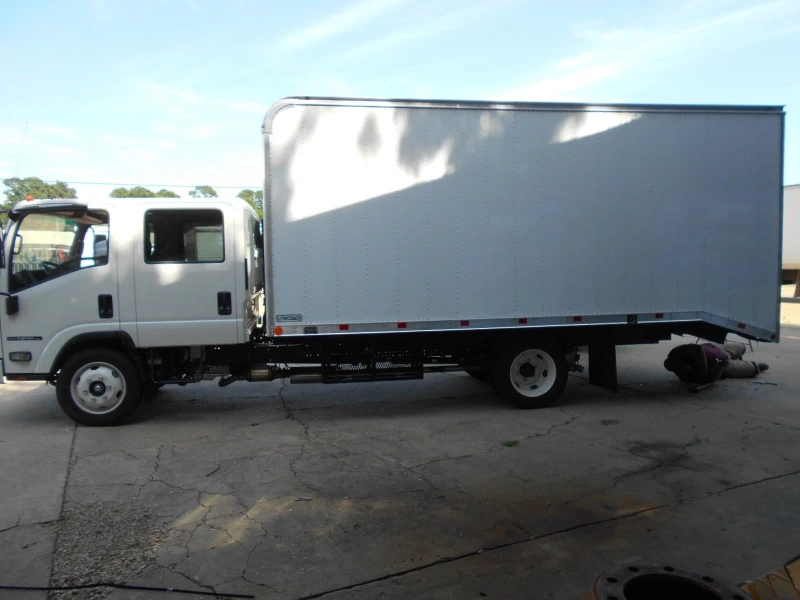 2027 ISUZU NPR HD