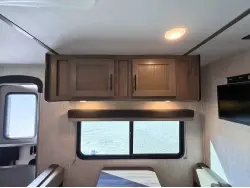 2022 Gulf Stream Enlighten 25BH