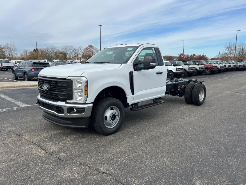 2027 FORD F350