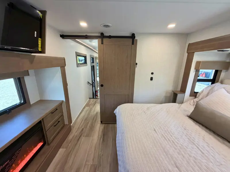 2027 KZ RV Durango Gold G393MKF