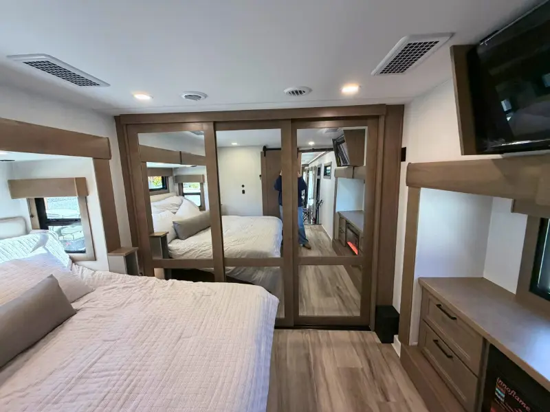 2027 KZ RV Durango Gold G393MKF