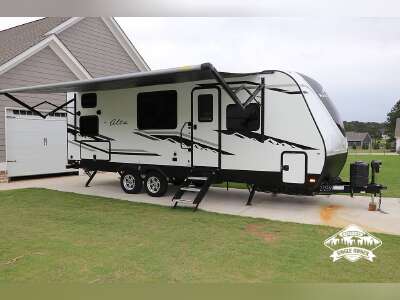2021 2100MBH Alta For Sale - East To West RVs - RV Trader
