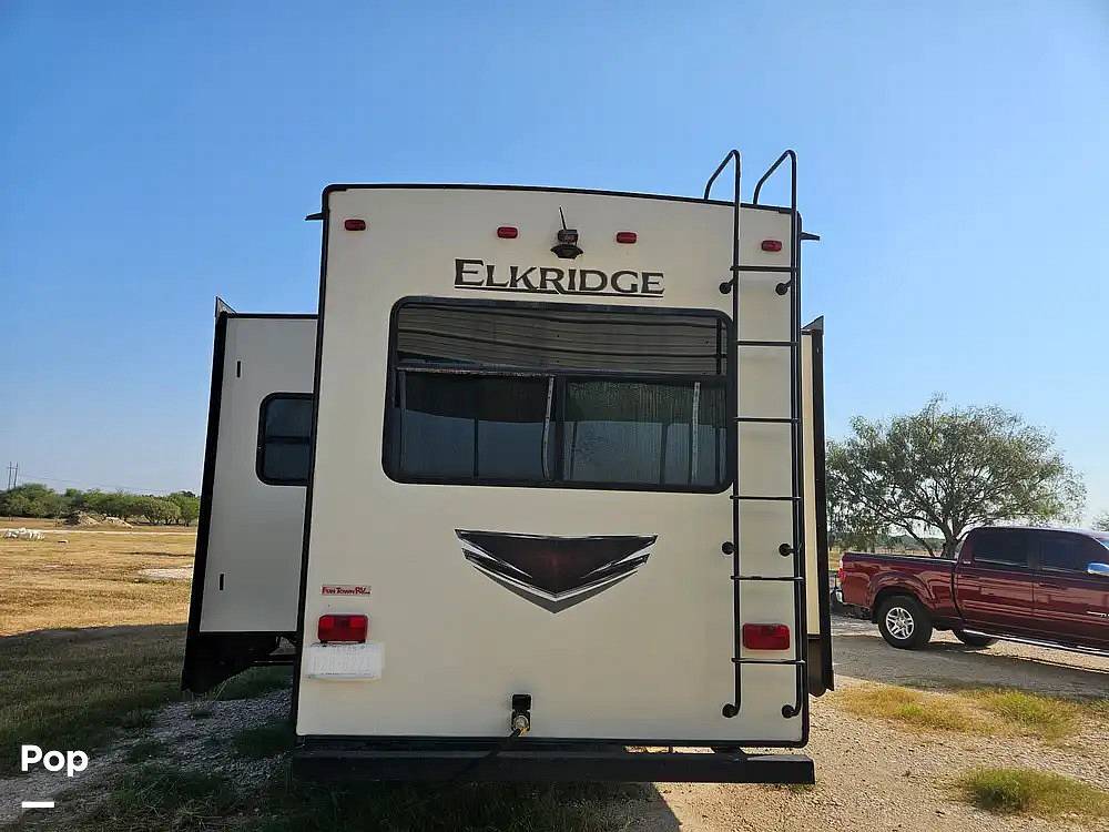 Used 2018 Heartland Elkridge 31 Rlk For Sale in Victoria, TX